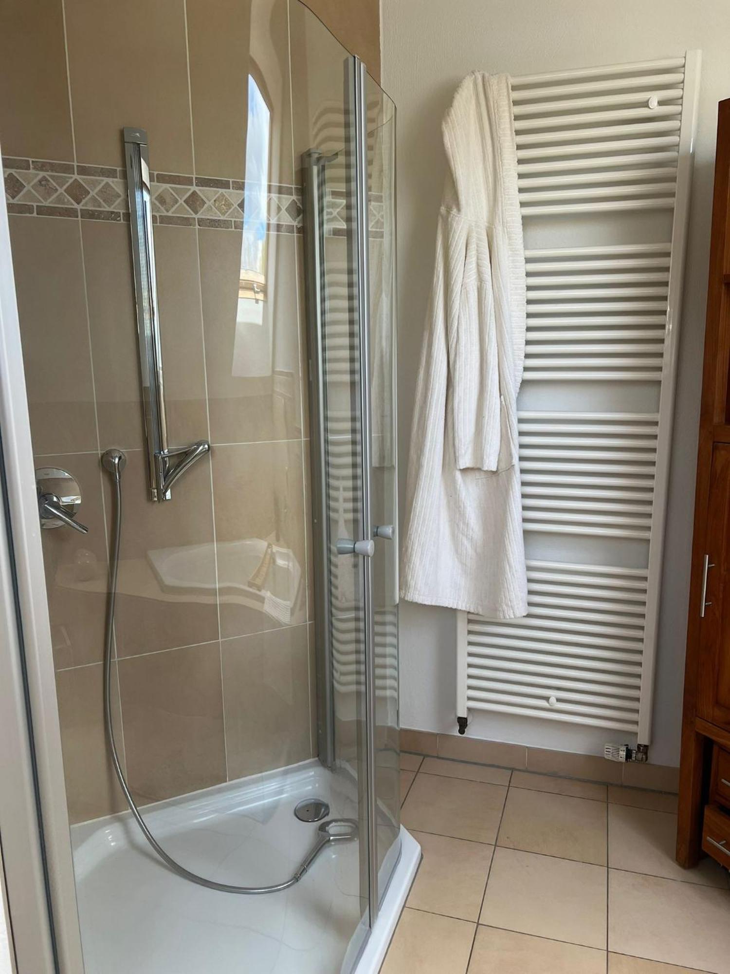 Apartment Chez Ellie- Naehe Nuerburgring, Rhein, Ahr, Eifel Kempenich